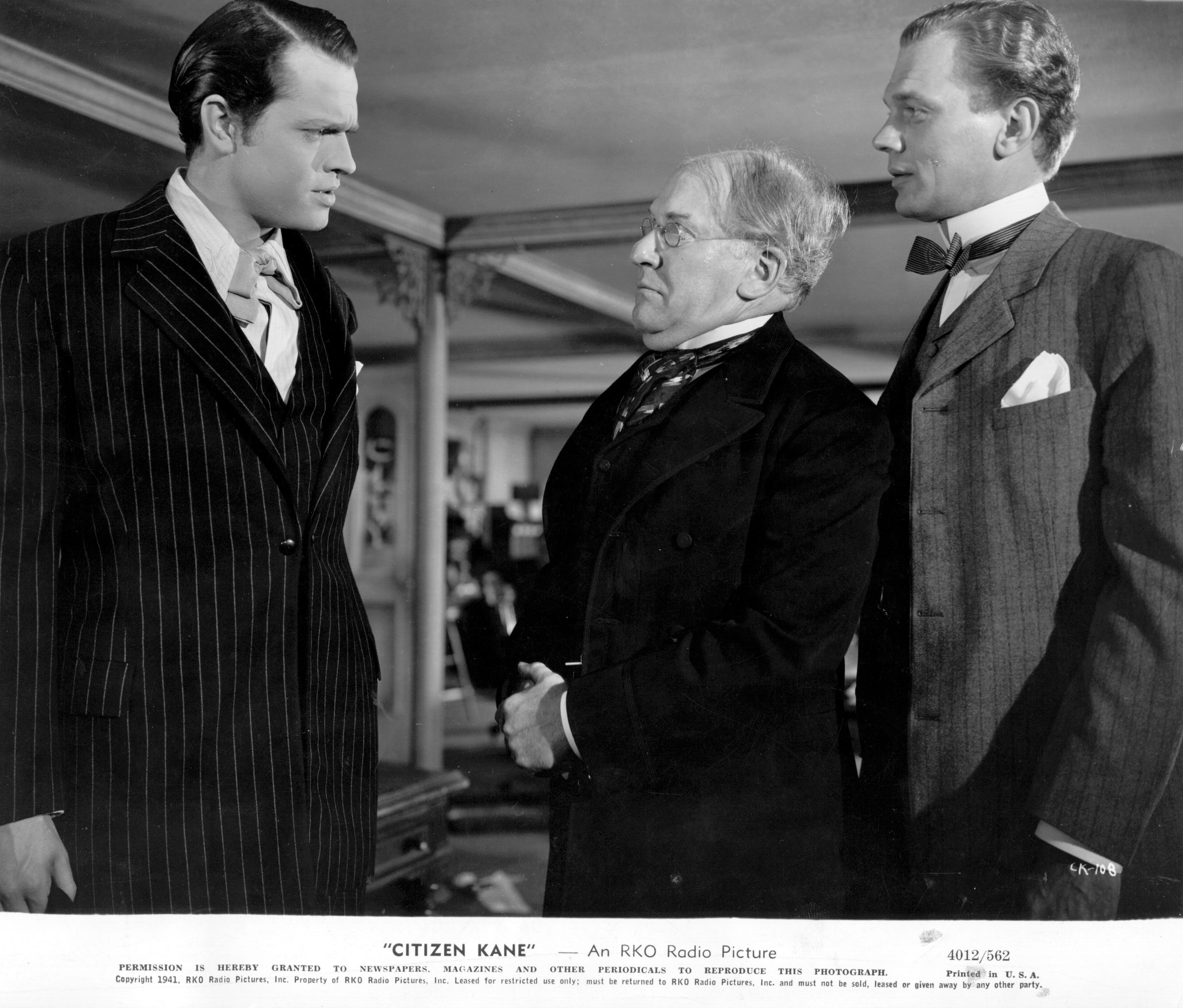 Orson Welles, Joseph Cotten, and Erskine Sanford in Citizen Kane (1941)