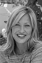 Joey Lauren Adams