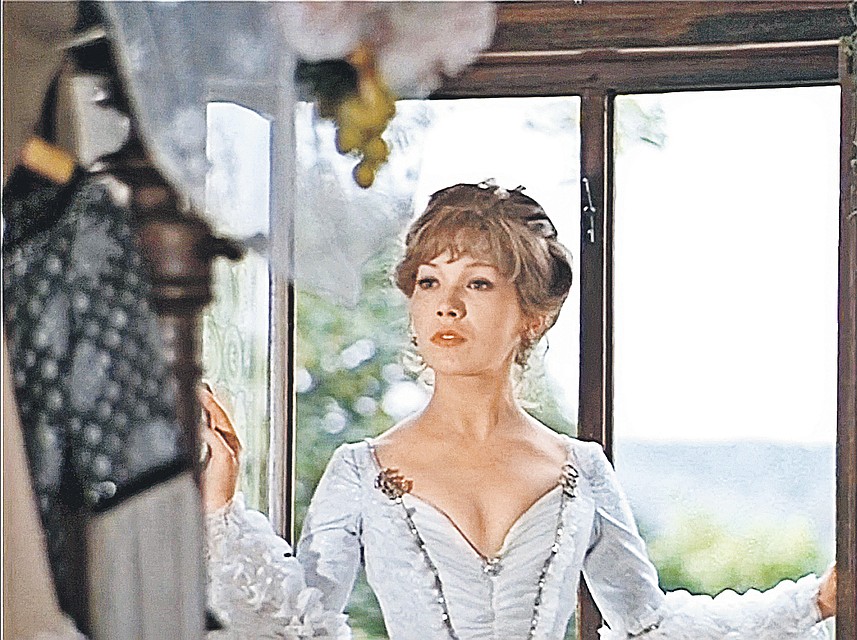 Elena Koreneva in The Very Same Munchhausen (1980)