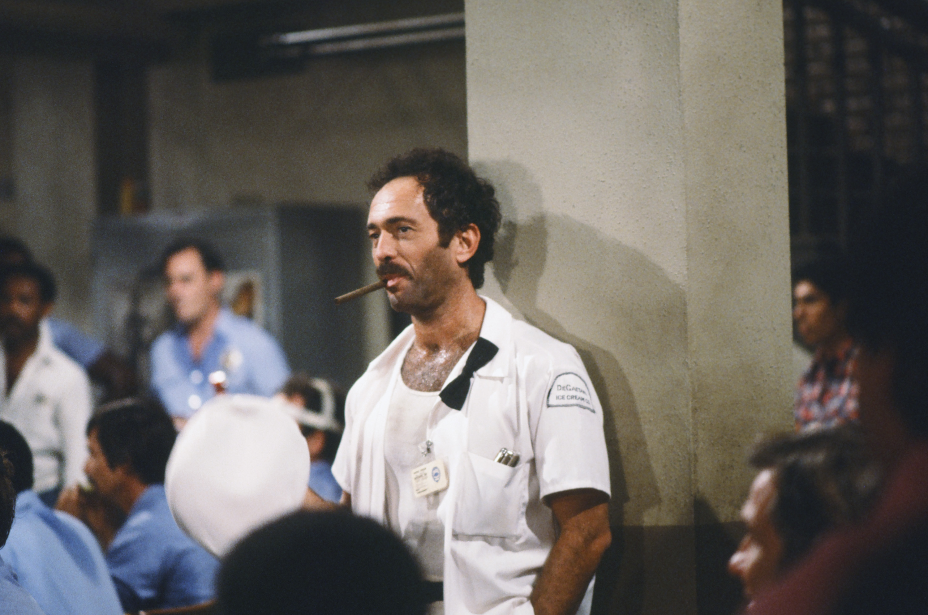 Bruce Weitz in Hill Street Blues (1981)