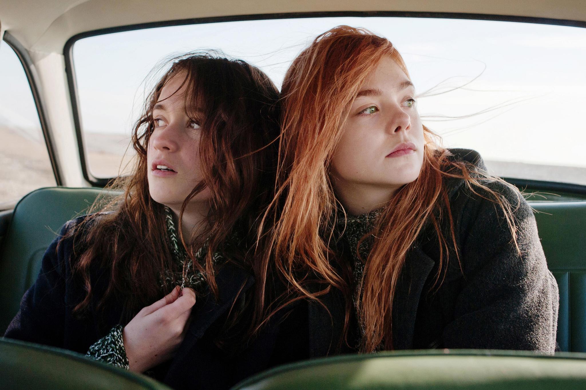 Elle Fanning and Alice Englert in Ginger & Rosa (2012)