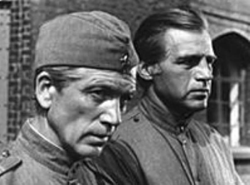 Laimonas Noreika and Valentin Zubkov in Posledniy fort (1972)