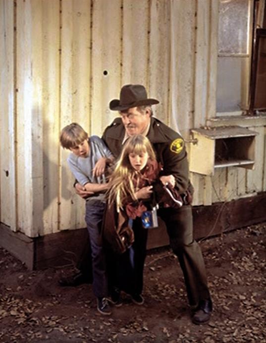 Kim Richards, Walter Barnes, and Ike Eisenmann in Escape to Witch Mountain (1975)