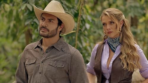 Andrés Palacios and Carolina Miranda in Proteger las tierras de quien sea (2023)