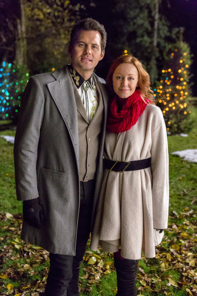 Lindy Booth and Kristoffer Polaha in Rocky Mountain Christmas (2017)