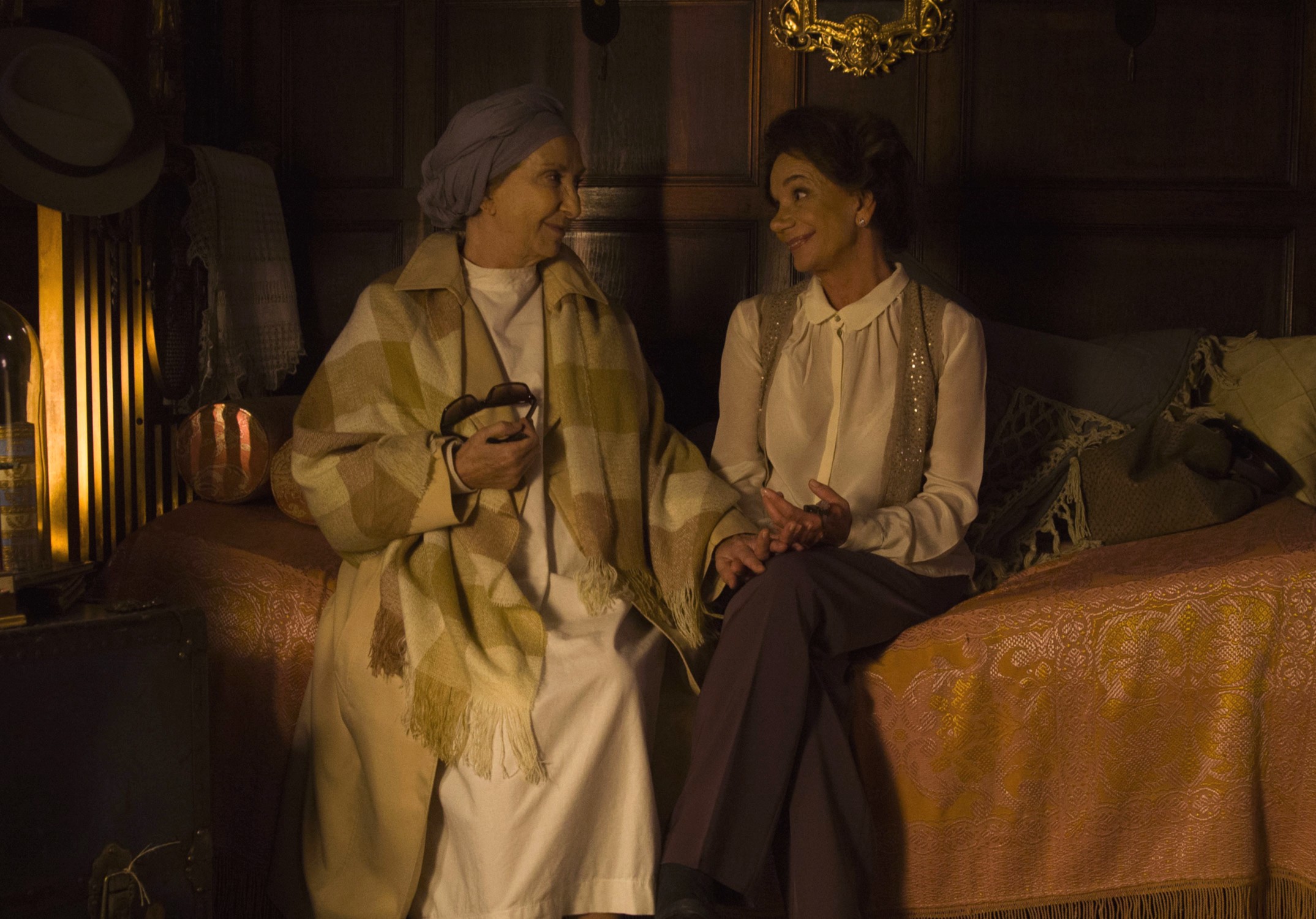 Norma Aleandro and Ana María Picchio in El espejo de los otros (2015)