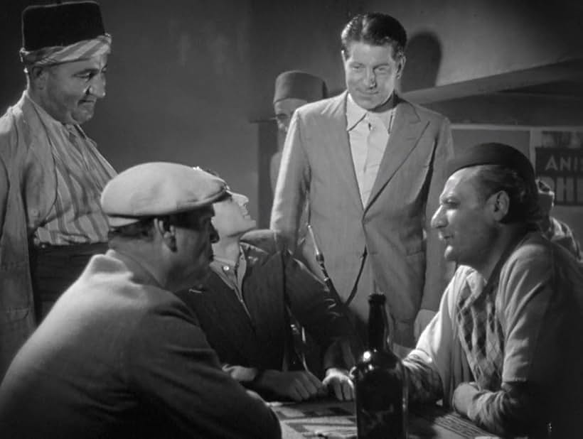 Fernand Charpin and Jean Gabin in Pépé le Moko (1937)