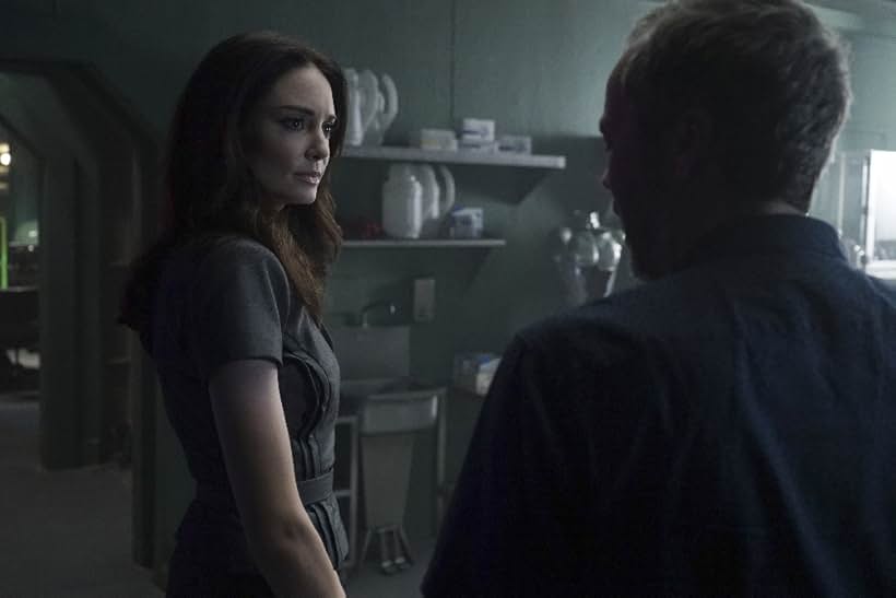 John Hannah and Mallory Jansen in Agents of S.H.I.E.L.D. (2013)