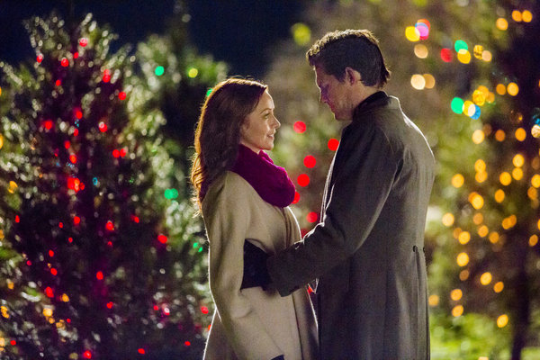 Lindy Booth and Kristoffer Polaha in Rocky Mountain Christmas (2017)