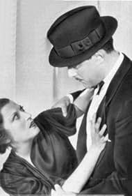 Memo Benassi and Giuditta Rissone in Il trattato scomparso (1933)