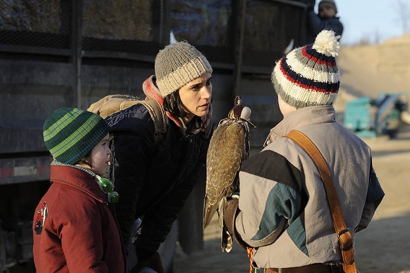 Jennifer Connelly, Winta McGrath, and Zen McGrath in Aloft (2014)