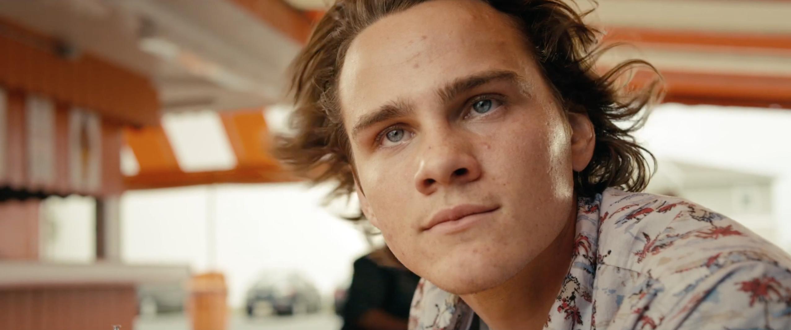 Alex Neustaedter in Low Tide (2019)