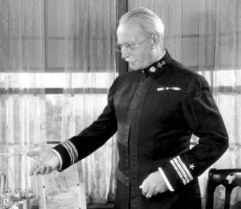 Guy Standing in Annapolis Farewell (1935)