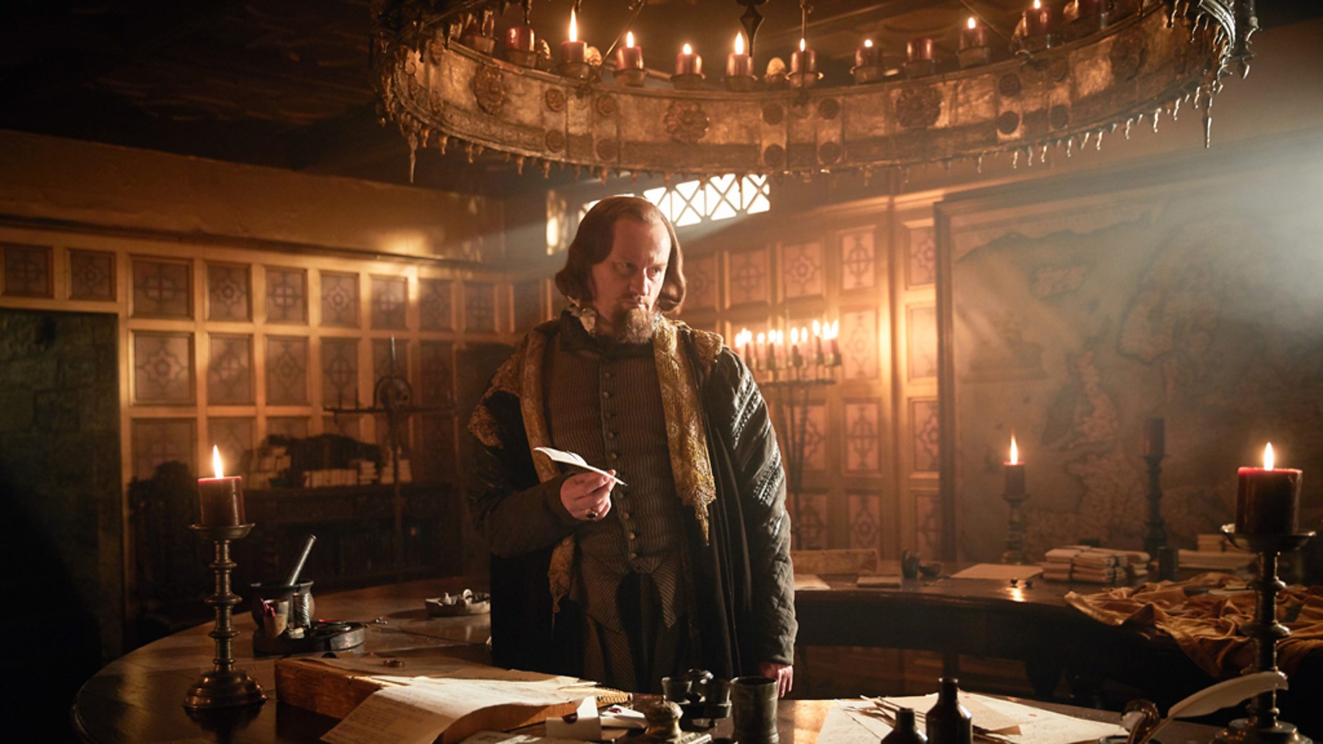 Mark Gatiss in Gunpowder (2017)