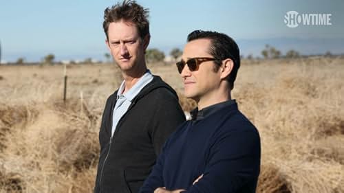 Joseph Gordon-Levitt and Jeremy Howard in Super Pumped (2022)