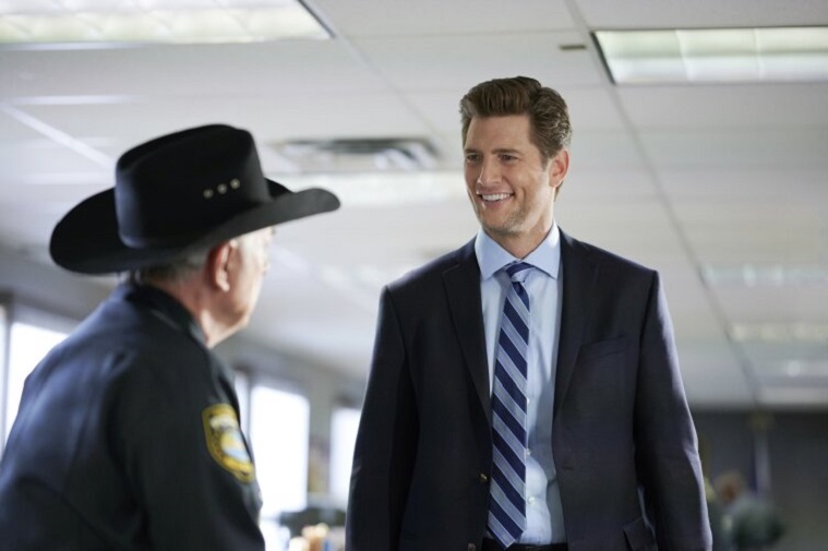 Fred Henderson and Ryan McPartlin in Cut, Color, Murder (2022)