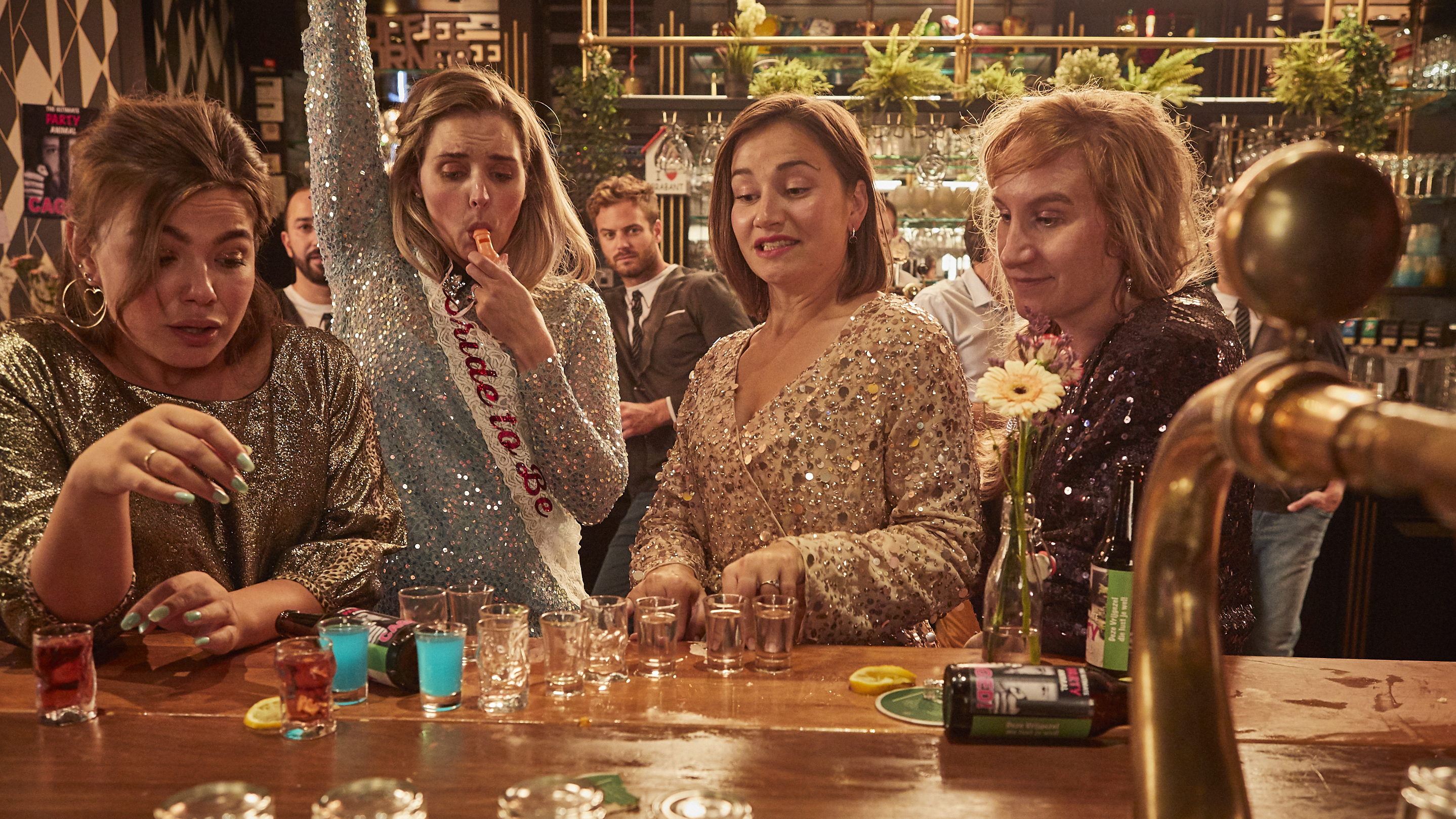 Jim Bakkum, Barbara Sloesen, Eva Damen, Liza Sips, and Abbey Hoes in Something About Love (2021)