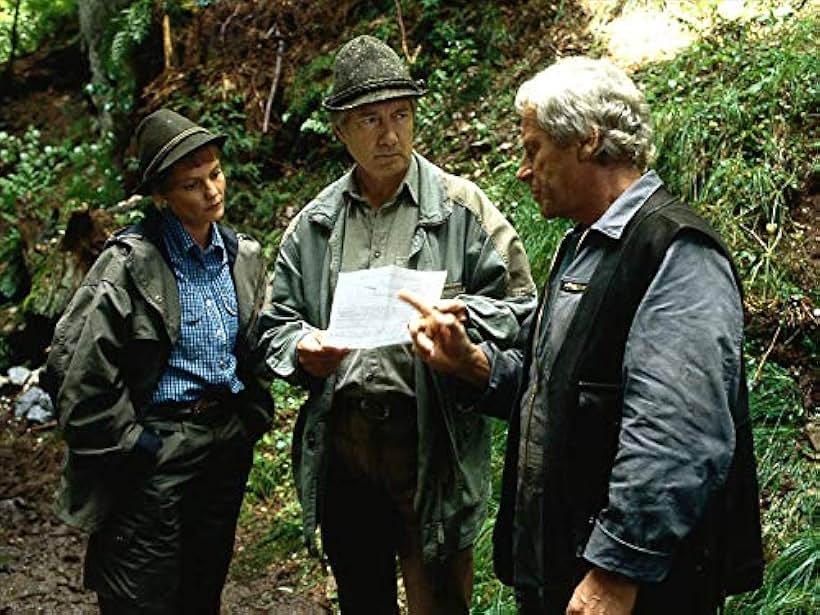 Ulli Kinalzik, Anke Schwiekowski, and Christian Wolff in Forsthaus Falkenau (1989)