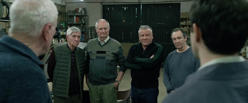 Jim Broadbent, Tom Courtenay, Paul Whitehouse, and Ray Winstone in King of Thieves (2018)