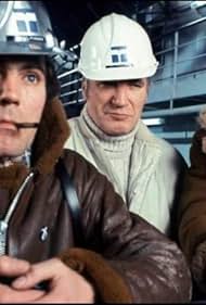 Nigel Davenport, Maurice Roëves, and Michael Witney in Oil Strike North (1975)