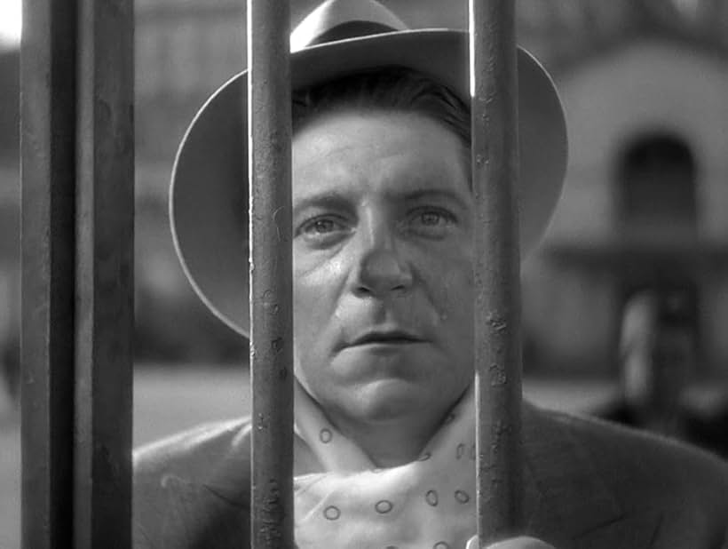 Jean Gabin in Pépé le Moko (1937)