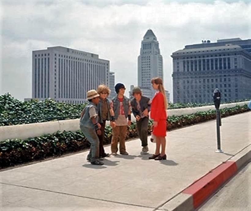 Kim Richards, Jeffrey Jacquet, Christian Juttner, Brad Savage, and Poindexter Yothers in Return from Witch Mountain (1978)