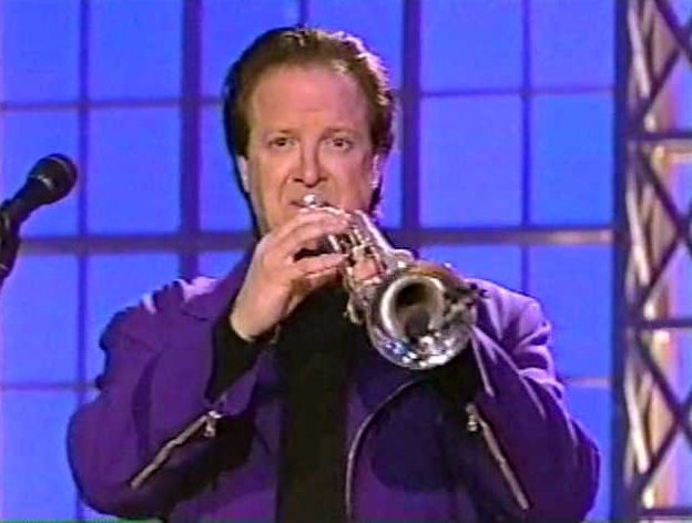 Lee Loughnane and Chicago in The Roseanne Show (1997)