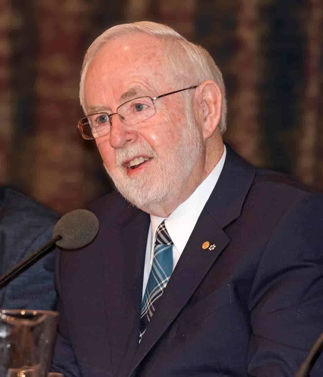 Arthur B. McDonald, 2015