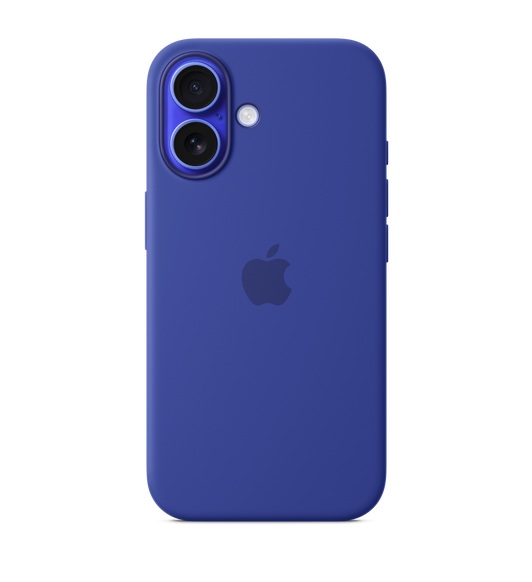 Étui en silicone bleu outremer avec MagSafe pour iPhone 16 arborant le logo Apple au centre, avec un iPhone 16 bleu outremer visible par l’ouverture pour les caméras.