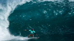 Menda Overhead Uluwatu