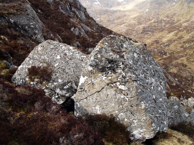 File:Boulders, Coire Lair - geograph.org.uk - 1268328.jpg