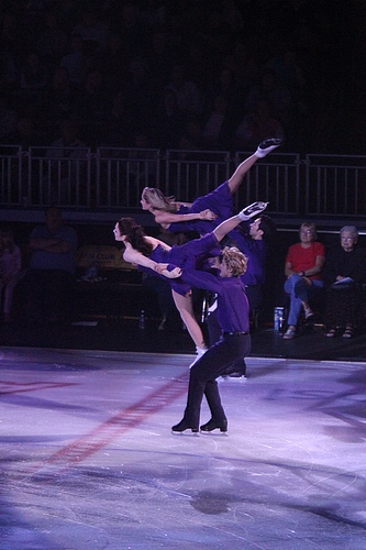 File:2010 Stars on Ice in Manchester - 1286.jpg