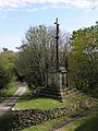 Le calvaire près de la chapelle Saint-Laurent : vue d'ensemble.