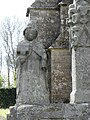 Détail de l'entrée du placître de la chapelle Saint-Laurent à Lannourec.