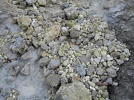 Bebatuan kecil milik Kawah Sikidang