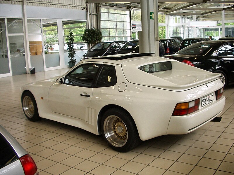 File:Porsche944 Strosek.JPG