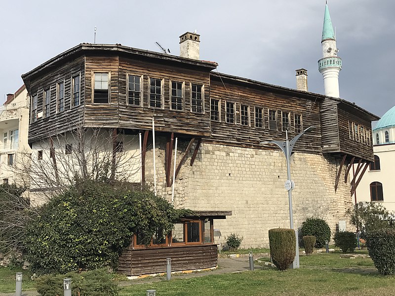 File:Hazinedaroğlu Mansion, Fatsa IV.jpg