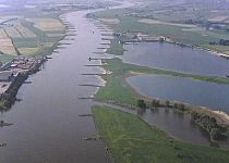 Pannerdensch Canal near Angeren/Scherpekamp