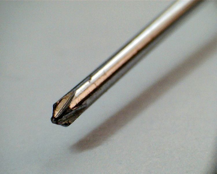 File:A screwdriver tip.jpg