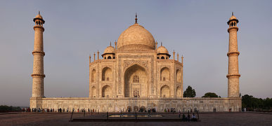 Taj Mahal, Agra, at sunset