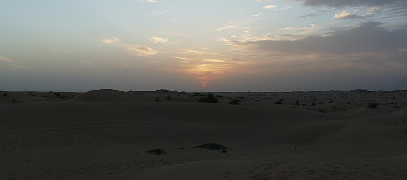 File:Sunset in Dubai Desert4.jpg