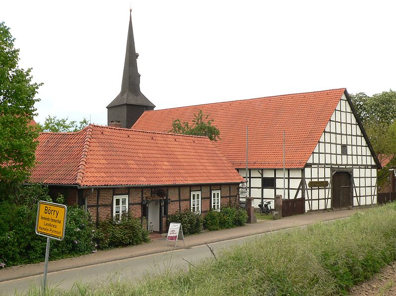 File:Börry Landarbeitsmuseum Überblick.jpg