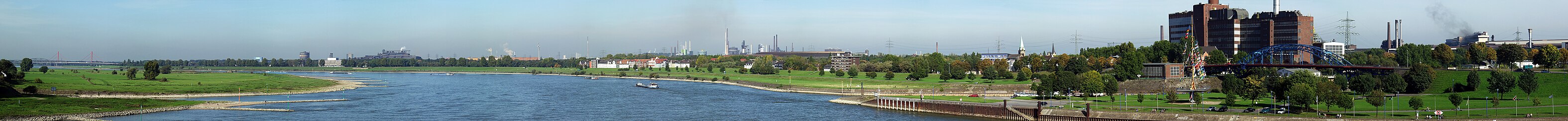 Panoramic over the Rhine ("Niederrhein") north of Duisburg-Ruhrort, on the right the factories of ThyssenKrupp