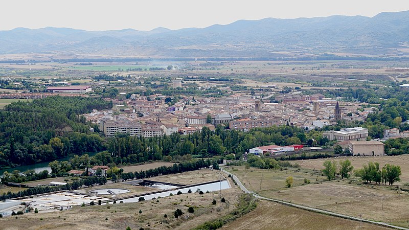 File:Vista de Sangüesa desde Rocaforte.jpg