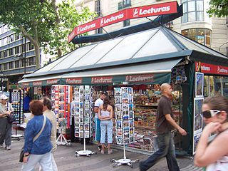 Català: Quiosc English: Newspapers stall