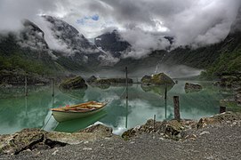 Lake Bondhus