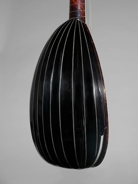 File:Archlute MET DP167227.jpg