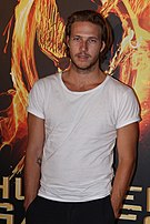 Luke Bracey -  Bild