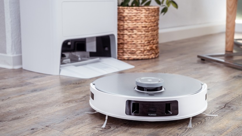 Der Saug- und Wischroboter Ecovacs Deebot T20 samt Basisstation