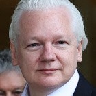 Wikileaks: Assange verlässt Gericht als freier Mann